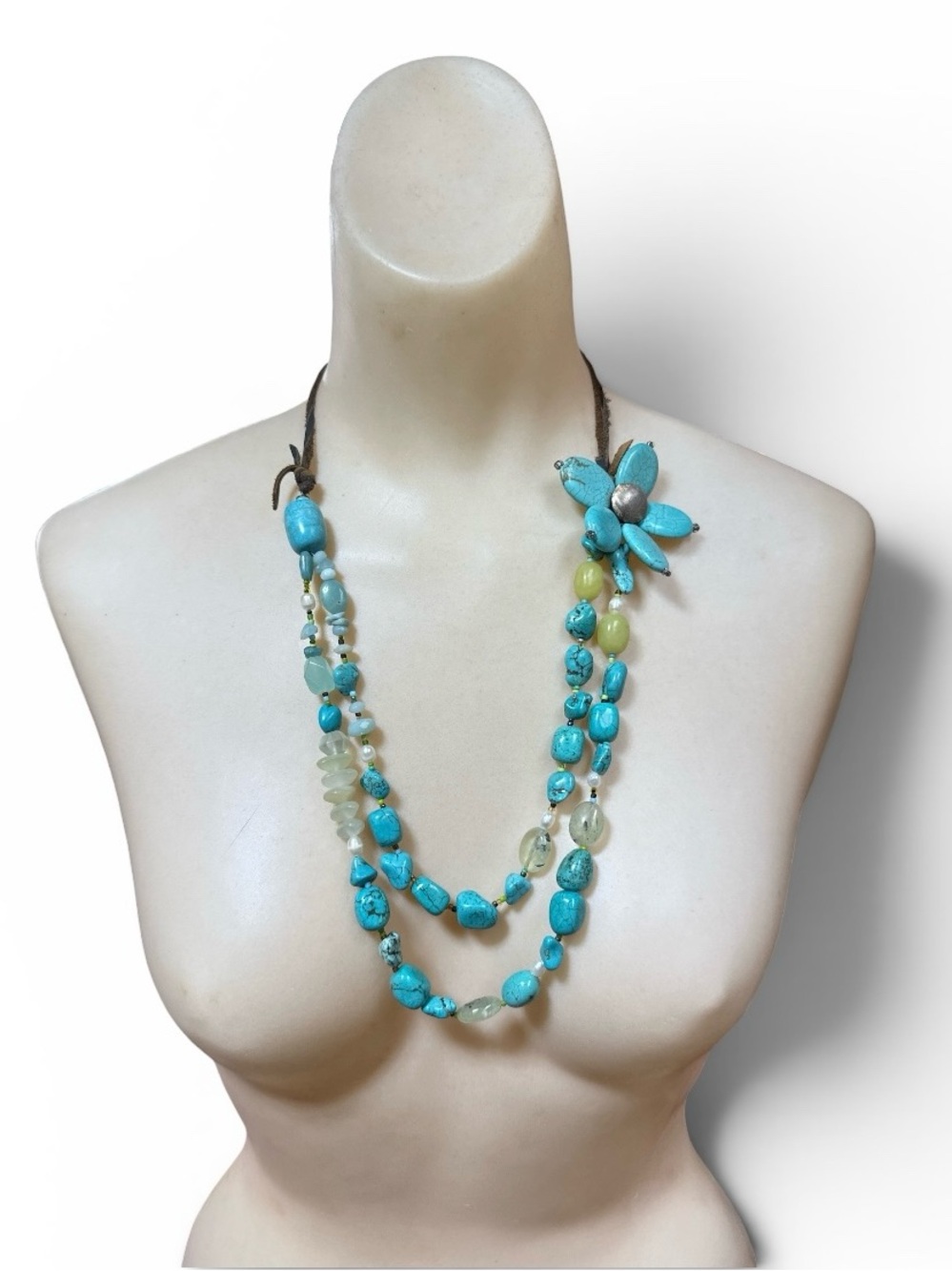 Vintage Boho Southwest Howlite Prehnite Flower Festival Statement Necklace 22”